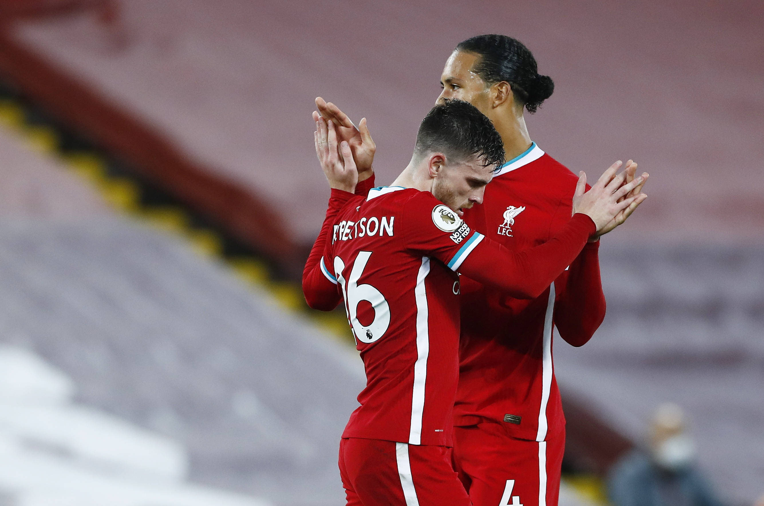 国足回家了 国足回家了